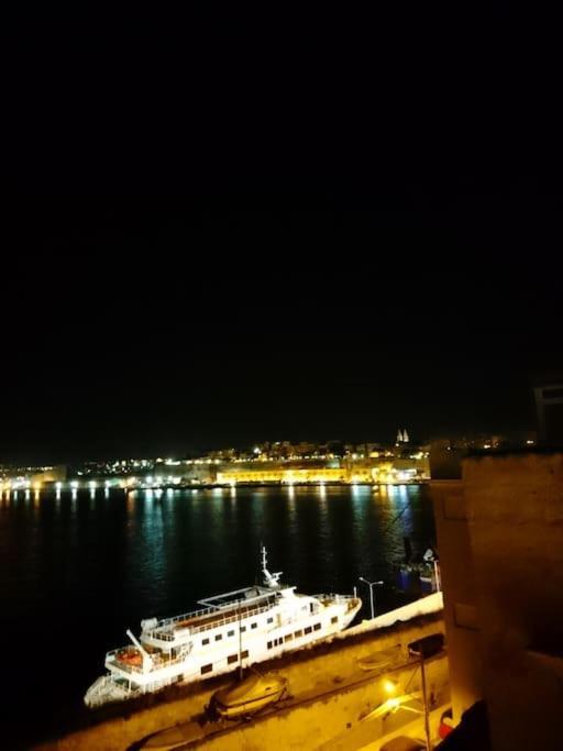 Moco, Modern Comfort In Historic City Of Senglea Villa Luaran gambar